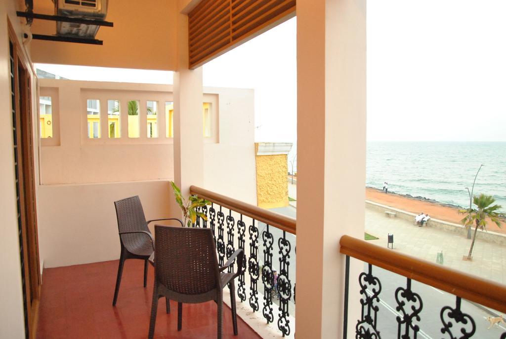 Cours Chabrol Hotel Puduccseri Kültér fotó