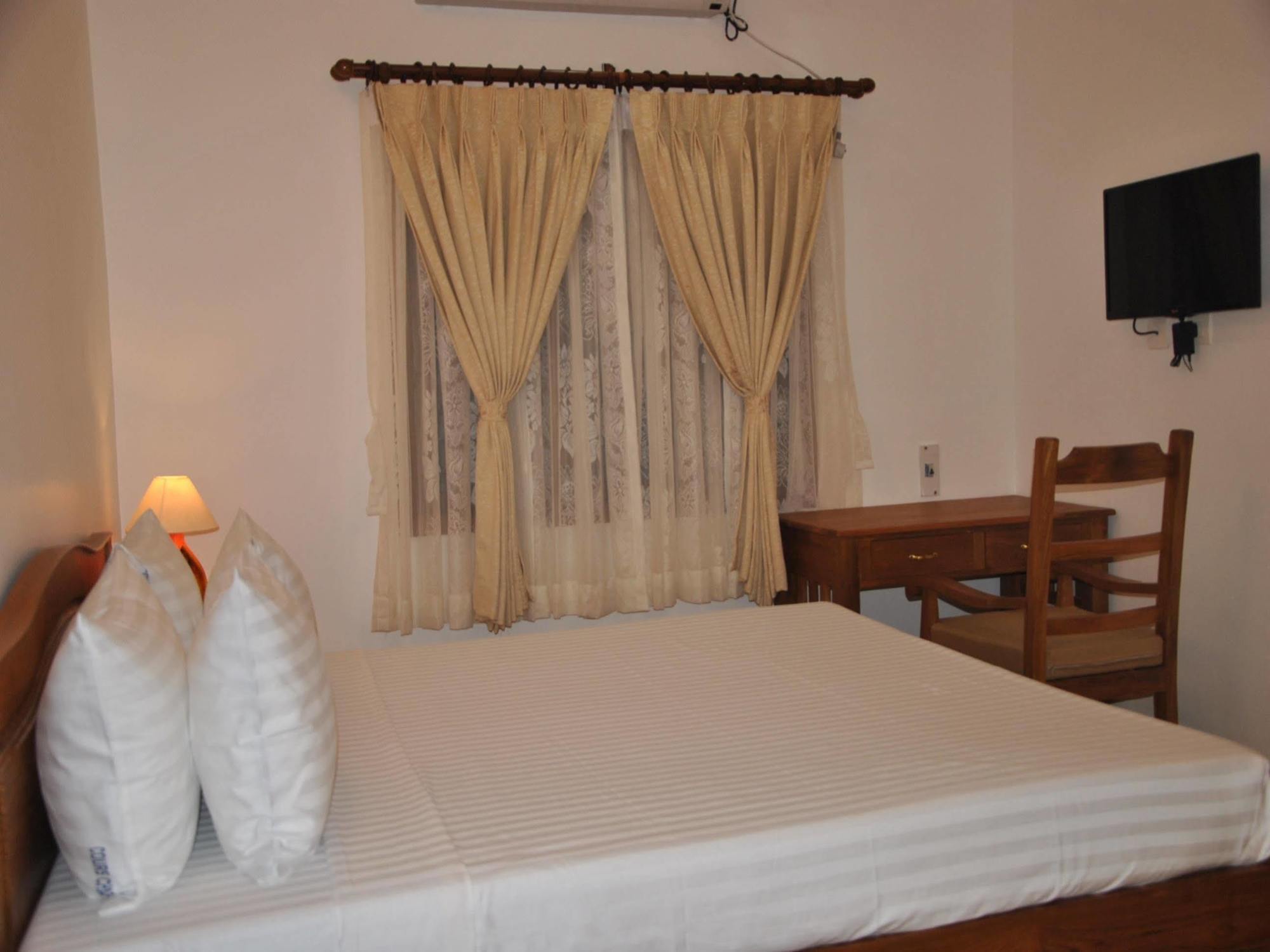Cours Chabrol Hotel Puduccseri Kültér fotó